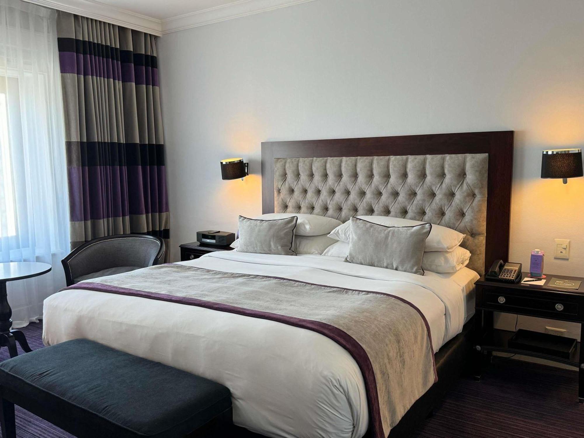 Junior Suite con Letto Queen-Size e Vista Città